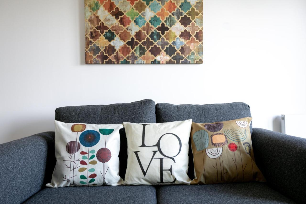 Skyvillion - Olympic View London Stratford Apartment Luaran gambar